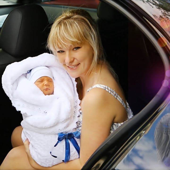 Newborn's First Limousine Ride Home